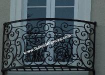 Iron Railings Designs - Aluminum Balcony Railings - Metal Rail Desings