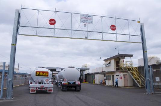 HySecurity Industrial Lift Gate Style Hydraulic for Airports,Goverment Installations were Security is a concern