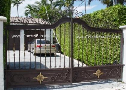 Outdoor Gates | Outdoor Safety and Security Gates | Outdoor Child Safety and Security Gate