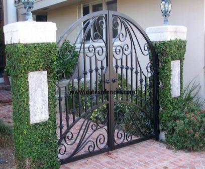 Dual Garden Gate can be made in a single garden gate as well, can be made into a privacy garden by adding a rear cover panel